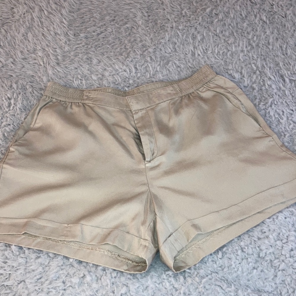 Adorable cuff 4” inseam shorts
